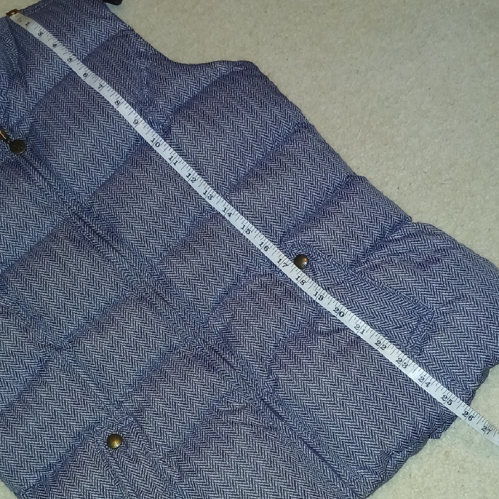 Women's Tommy Hilfiger Puffer Vest With Herringbone Pattern - Picture 5 of 7